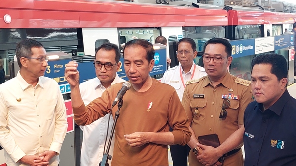 Jembatan Lengkung LRT Jabodebek Salah Desain, Presiden Jokowi: Perbaiki!