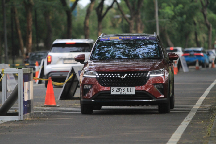 Bawa Semua Lini Produk ke GIIAS, Wuling Ajak Masyarakat Coba Kemudikan Wuling Alvez