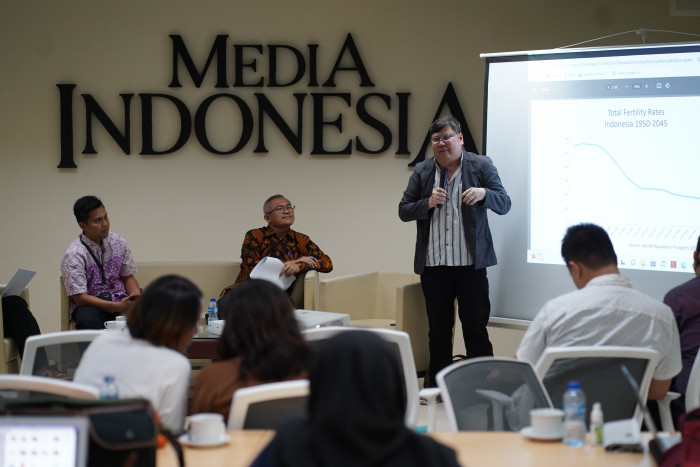 Pakar Sarankan Mahasiswa LPDP Jangan Buru-Buru Pulang ke Indonesia