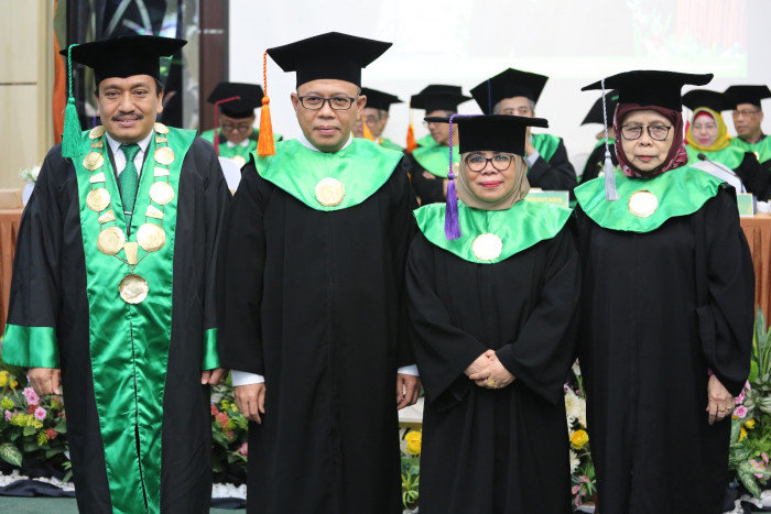 Universitas Muhammadiyah Jakarta Kukuhkan Dua Guru Besar