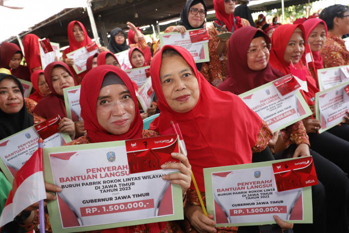 Pekerja Wanita di Industri Hasil Tembaku Jatim Mayoritas Tulang Punggung Keluarga