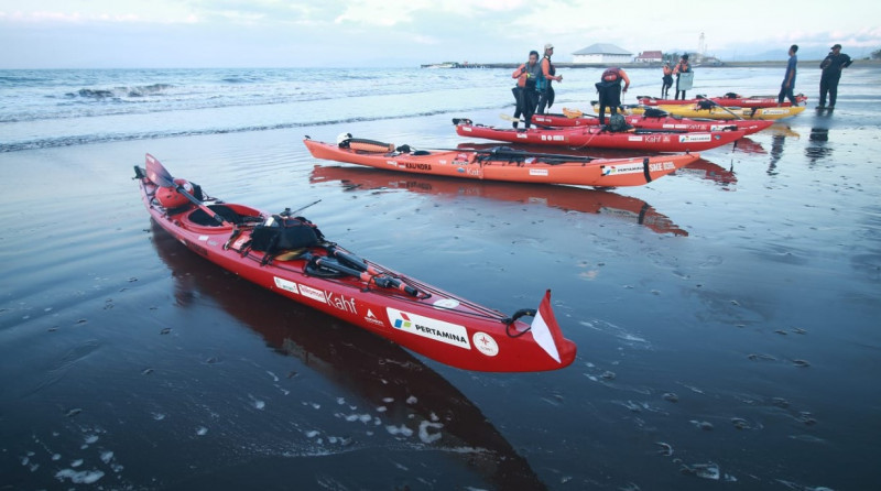 Ekspedisi Kayak Laut Flores Singgah di Nagekeo, Tercengang dengan Keindahan Utara Flores