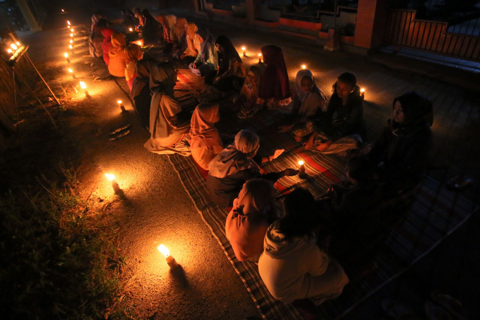 Contoh Susunan Acara Tirakatan 17 Agustus Tingkat RT di Kampung 