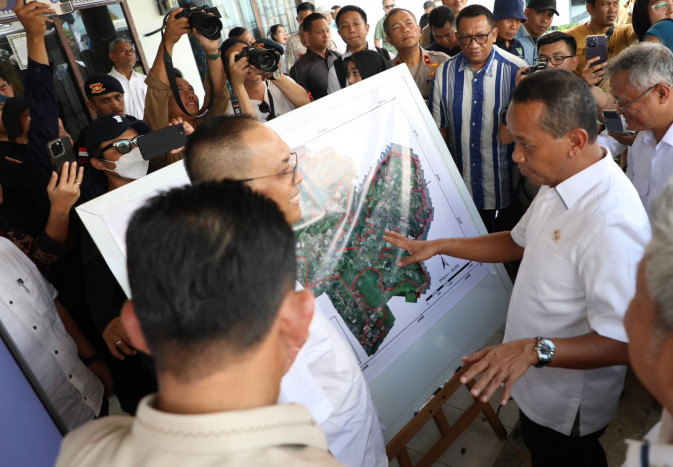 Menteri Investasi Tinjau Rencana Pengembangan Pulau Rempang