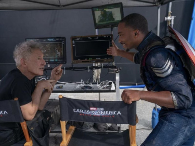 Anthony Mackie Senang Bekerja Bersama Harrison Ford di Captain America