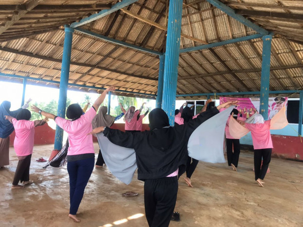Lestarikan Budaya, Sukarelawan Ini Gelar Pelatihan Tari Radap Rahayu di Kabupaten Tanah Laut