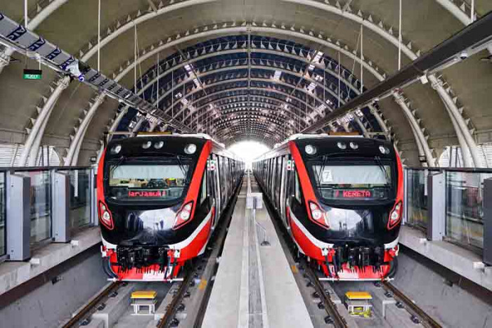 Jelang Peresmian Pekan Depan, Heru Tinjau LRT Jabodebek