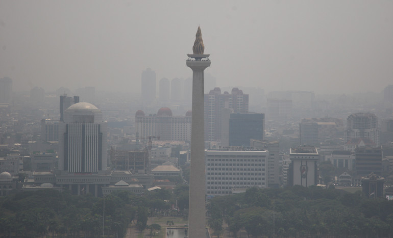 Udara Jakarta Buruk, Presiden Jokowi Batuk-batuk 4 Minggu