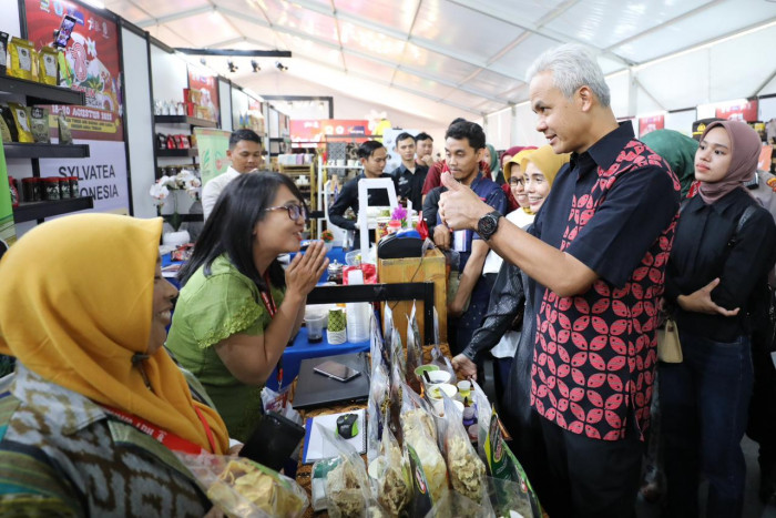 Lapak Ganjar, Popularitas Sang Gubernur untuk Kemakmuran Rakyatnya