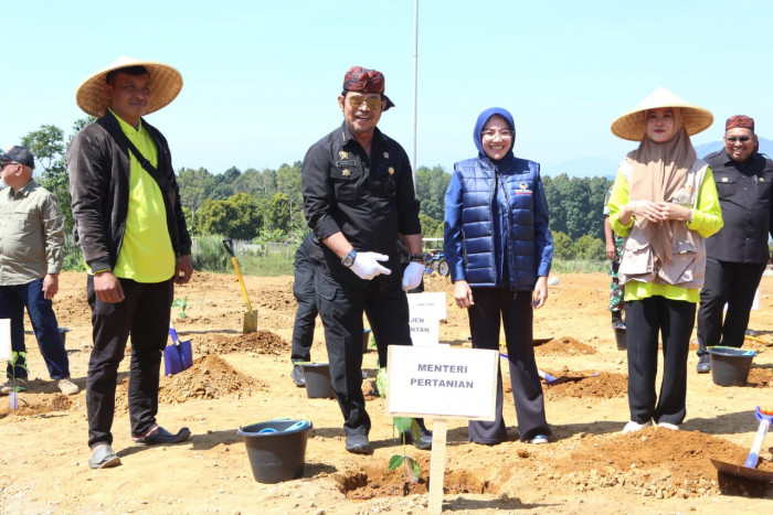 Tingkatkan Kapasitas SDM, Kementan Gandeng Petani Sukses Jawa Barat