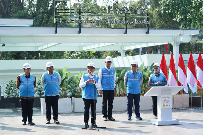 Mensesneg Resmikan Revitalisasi Kelistrikan PLN di Istana Presiden Setelah 63 Tahun