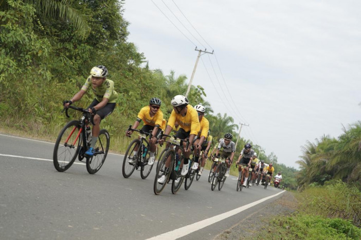 Lima Ribu Pesepeda Ikuti Jhonlin Ride 2023 di Kalimantan Selatan