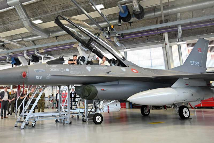 AS Akan Memulai Pelatihan Pilot F-16 Ukraina pada September