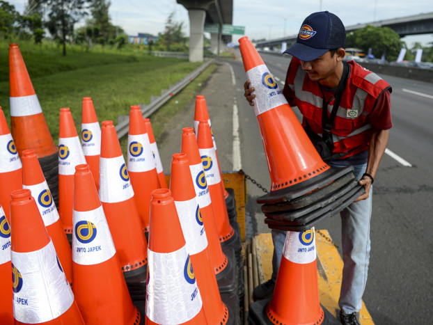 Menghitung Luas Permukaan Kerucut, Rumus, dan Contoh Soal