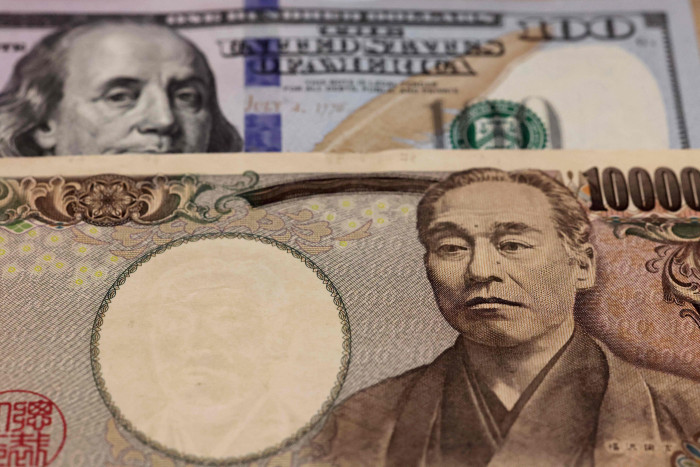 Kurs Dolar Tertinggi Terhadap Yen Jelang Data Inflasi AS