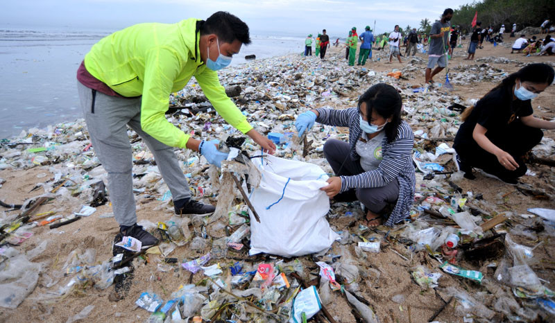 Bali Darurat Transportasi Publik dan Pungutan ke Wisman untuk Sampah