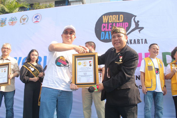 Puncak World Cleanup Day 2023, Chandra Asri Berhasil Sabet Anugerah ORI