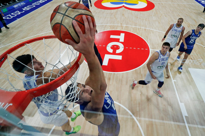 Hajar Italia, AS Melaju ke Semifinal Kejuaraan Dunia Bola Basket