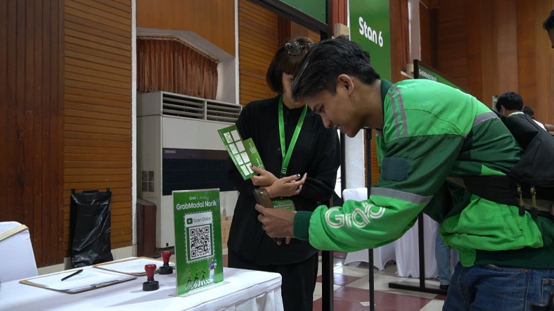 Kolaborasi JULO-Grab Berikan Kredit Digital bagi MItra Pengemudi