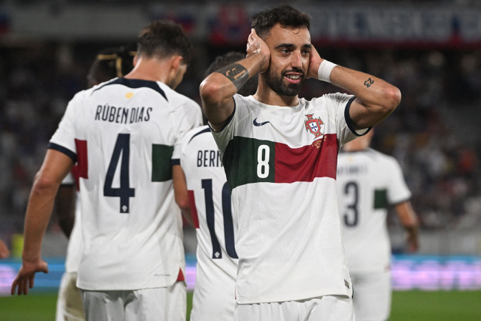 Rayakan Ulang Tahun, Fernandes Bawa Portugal Kalahkan Slovakia