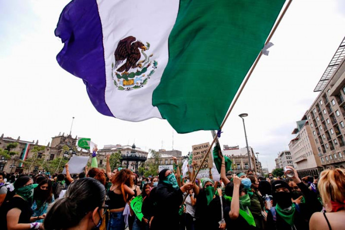 Mahkamah Tertinggi Meksiko Mendekriminalisasi Aborsi Secara Nasional