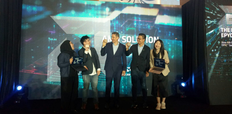 AMD Hadirkan Prosesor Mobile dan CPU Data Center Kelas Dunia 