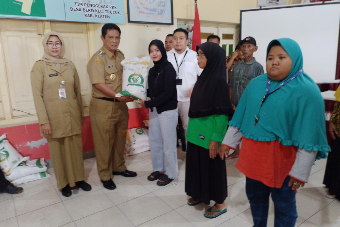 Wakil Bupati Klaten Luncurkan Bantuan Pangan Cadangan Beras Pemerintah