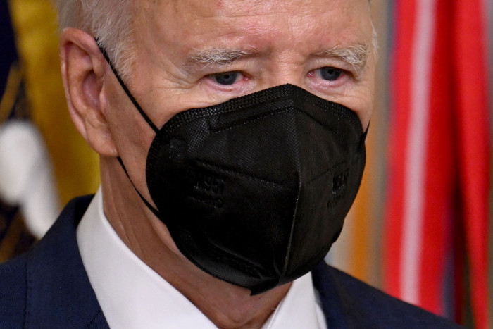 Ibu Negara AS Positif Covid-19, Joe Biden akan Pakai Masker