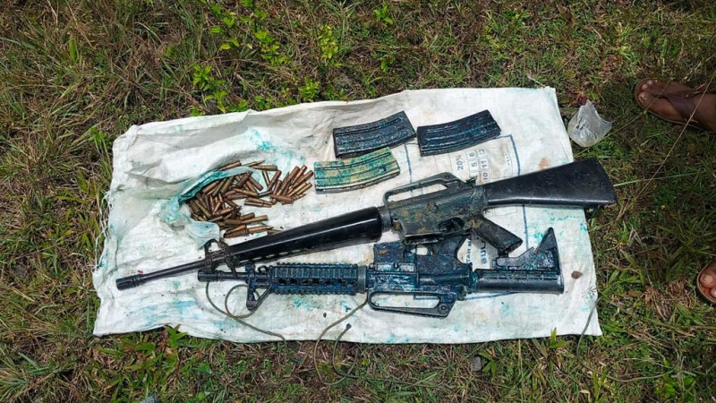 Warga Pidie Serahkan 2 M16 Sisa Konflik Aceh