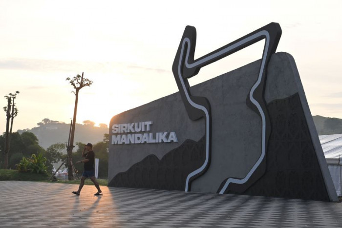 Logistik untuk Moto GP Mandalika Mulai Tiba di Indonesia