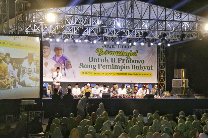Puluhan Ribu Santri dan Kiai di Jatim Deklarasi Dukungan untuk Prabowo