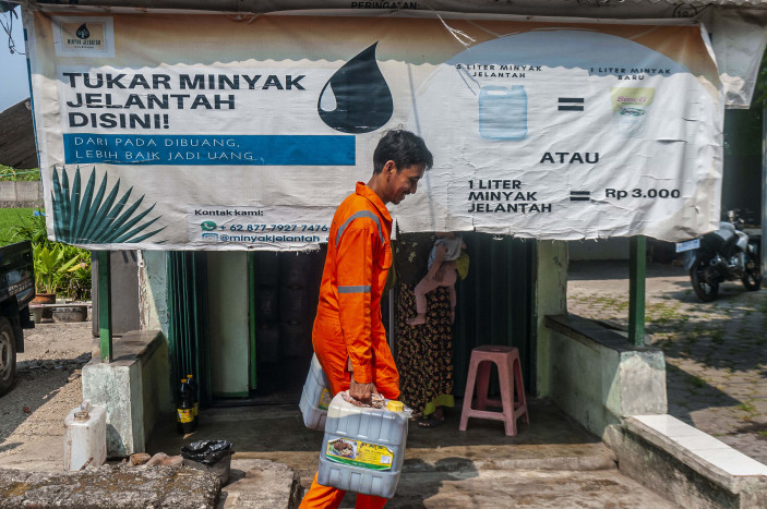 Kemenperin: Minyak Jelantah Tengah Dikembangkan Jadi Avtur