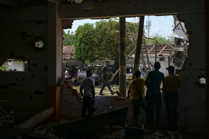 Kelompok Bersenjata Kolombia Batalkan Serangan