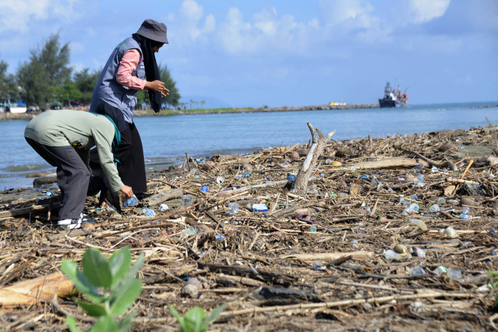 Indonesia-Jerman Jalin Kerja Sama untuk Mengurangi Pembuangan Sampah Plastik ke Laut