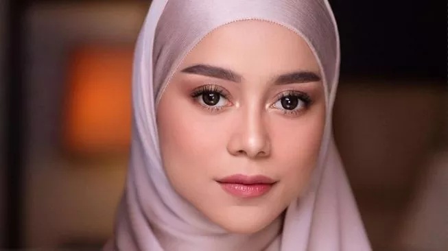 Rintih Tangis Lesti! Shopee Live Jadi Alasan di Balik Air Mata Kebahagiaan Lesti 