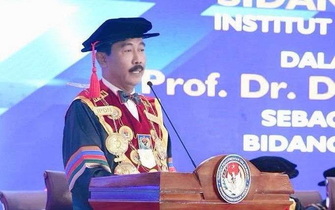 Rektor IPDN Dikukuhkan Menjadi Guru Besar