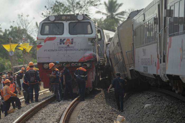 Perjalanan Kereta dari Surabaya ke Jakarta Terganggu, Imbas Argo Semeru Anjlok