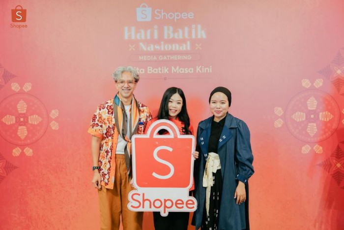 Shopee Pertegas Komitmen untuk Ekspor UMKM, Dukung Produsen Batik Lokal Berdaya Saing Global