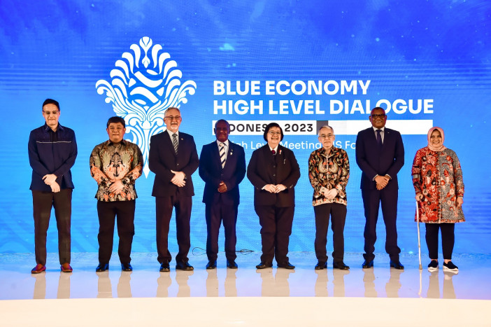 Menteri LHK Siti : Perlu Kolaborasi Antar-Negara Pulau Bangkitkan Ekonomi Biru 