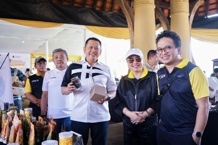Ketua MPR dan Perhimpunan Bumi Alumni Sukses Gelar Event Golf dan Bazar UMKM