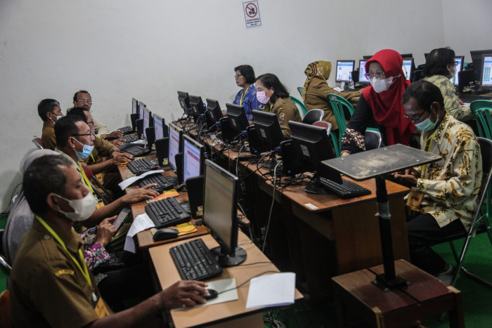 Tingkatkan Mutu Pendidikan, Ganjar Soroti Gaji Guru Honorer