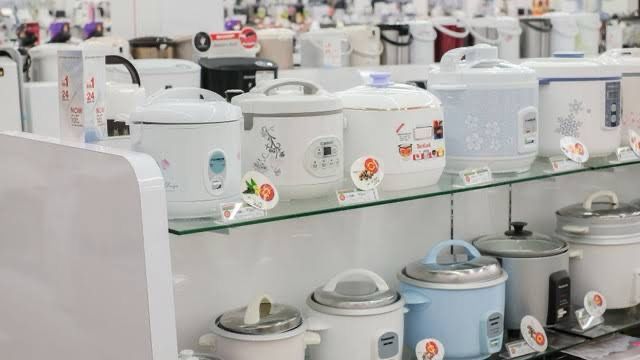  Pemberian Rice Cooker Tak Selesaikan Oversupply Listrik PLN