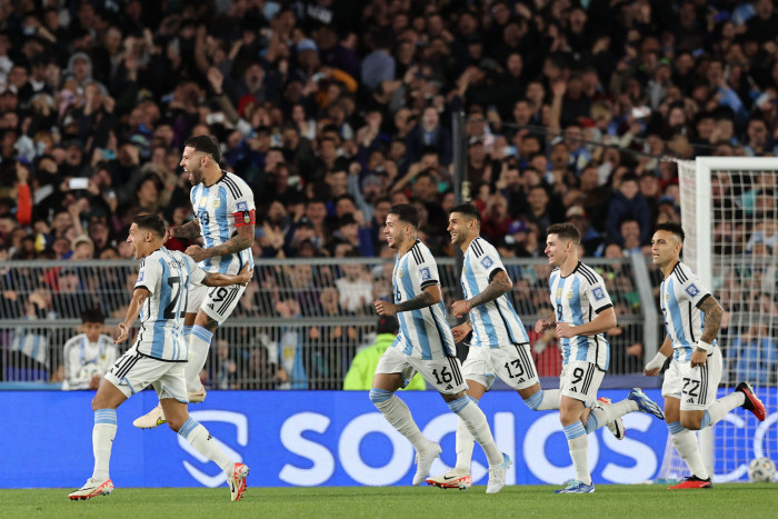 Gol Cepat Otamendi pastikan Argentina Kalahkan Paraguay