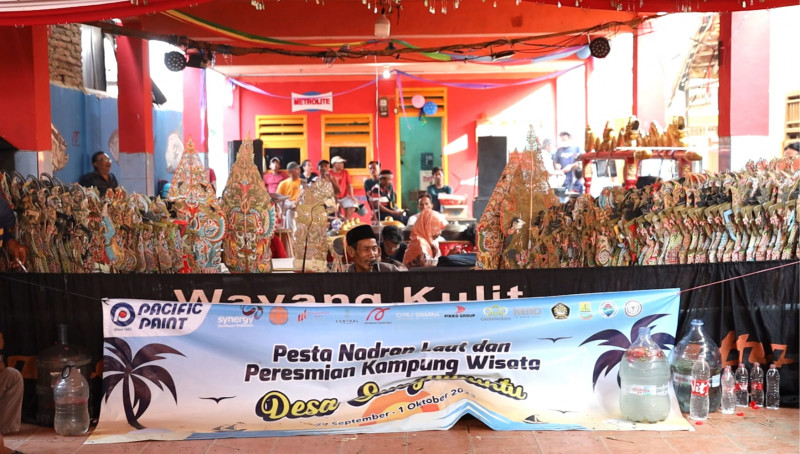 Pacific Paint Beri Dukung Pelaksanaan Festival Nadran Laut di Sungaibuntu, Karawang