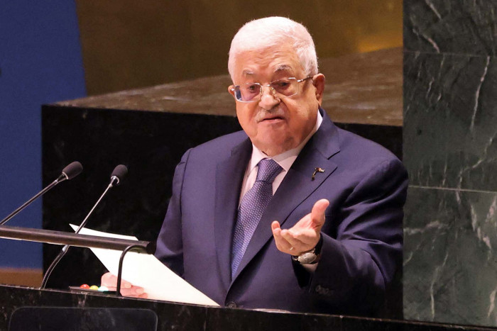 Perang Gaza Tambah Tekanan terhadap Presiden Palestina