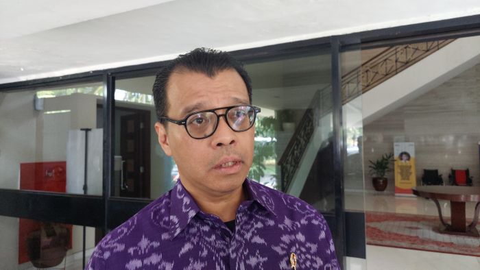 Komunikasi dengan Jokowi, Andi Widjajanto Diarahkan Tetap Bersama Megawati