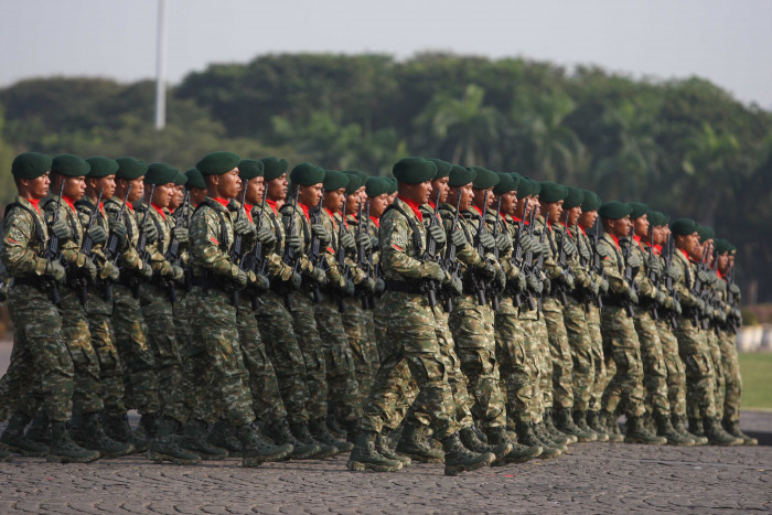 Sambut HUT TNI, Kodim 0723 Klaten Bersihkan Monumen di Desa Kepurun