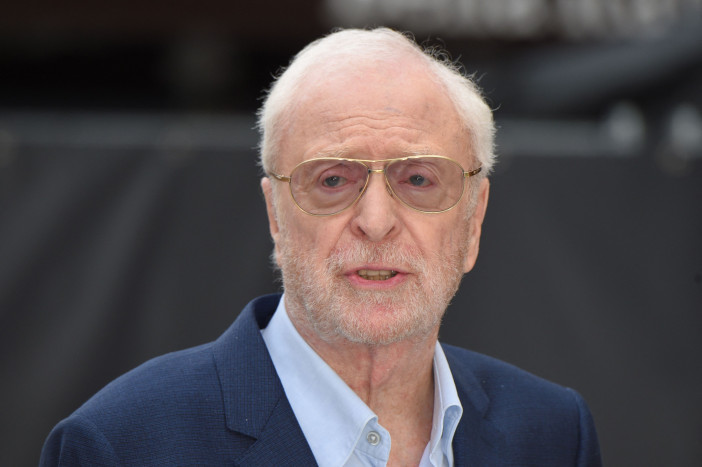 Aktor Veteran Michael Caine Putuskan Pensiun