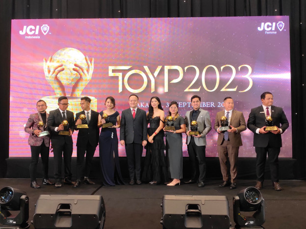 Tokoh Muda Inspiratif Diganjar Penghargaan Ten Outstanding Young Person dari JCI