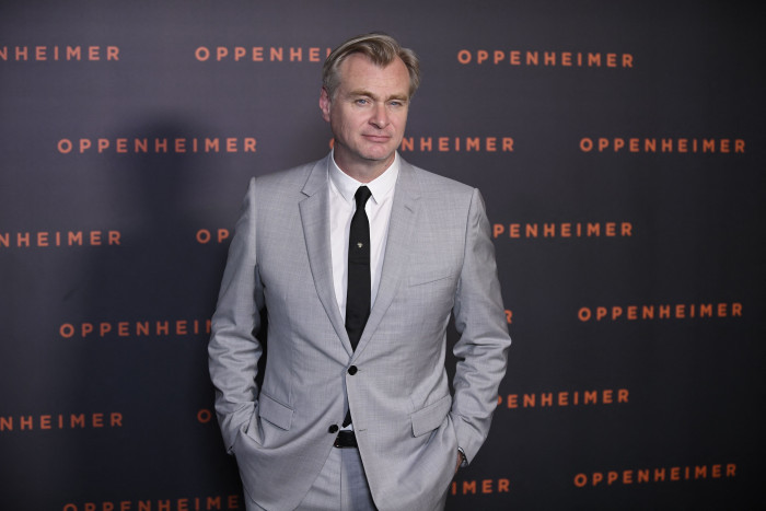 Nolan akan Dianugerahi Penghargaan oleh Ilmuwan AS karena Film Oppenheimer